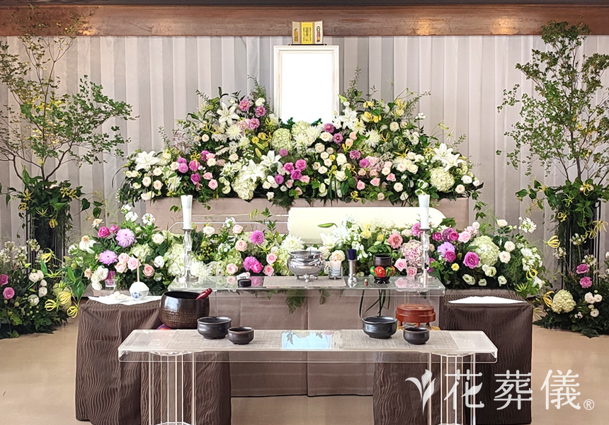 いつもそばにの花祭壇
