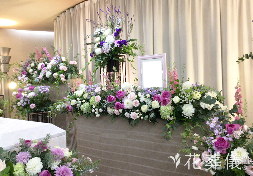 full of smilesの花祭壇