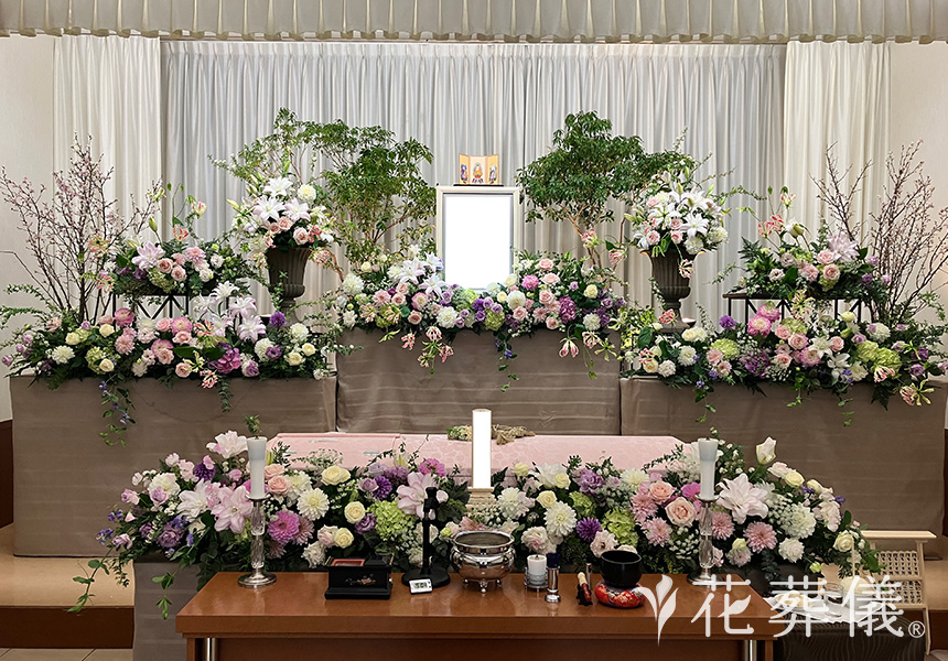 可憐の花祭壇