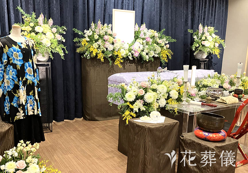 早春の花祭壇