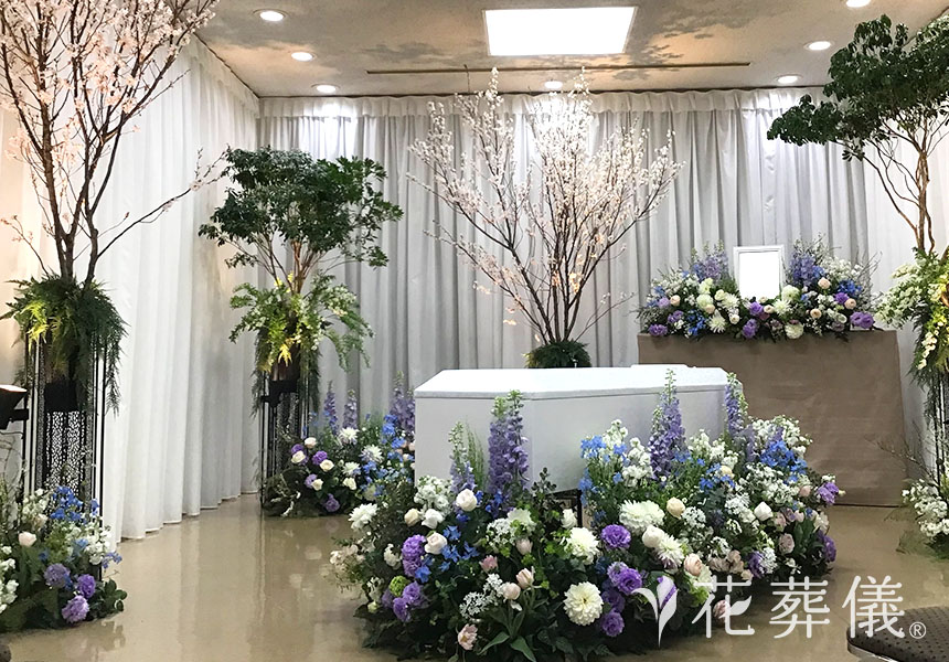 クリスマスローズの花祭壇