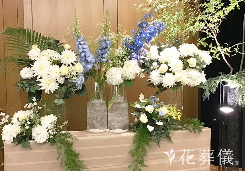 宮古島の花祭壇