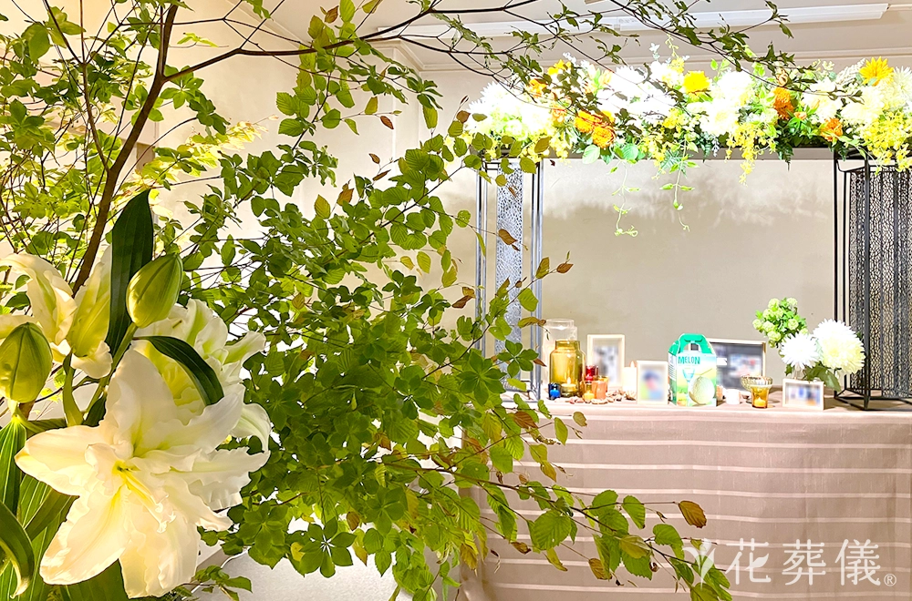 元気を出しての花祭壇