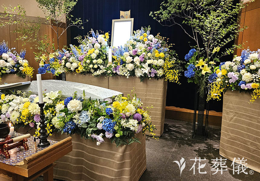 恩返しの花祭壇