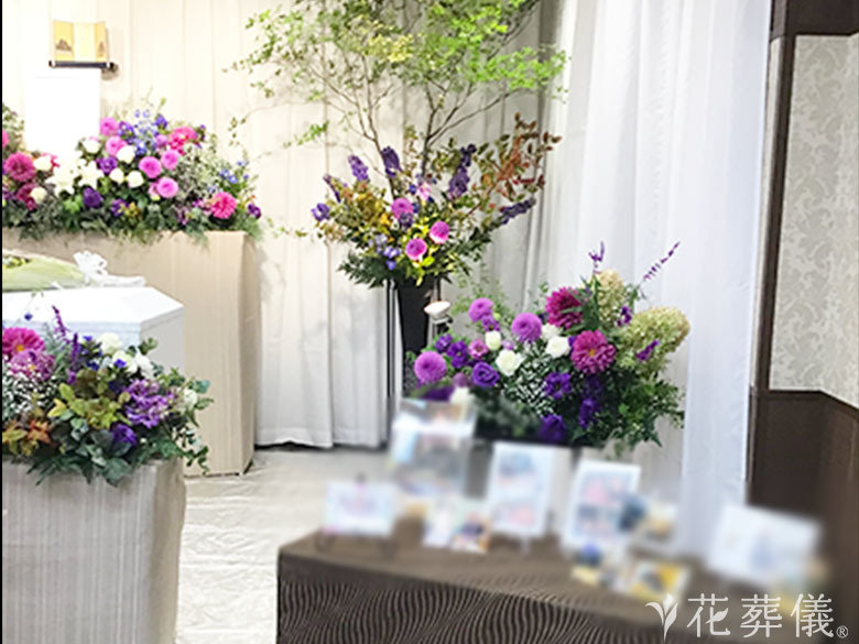 多磨葬祭場　日華斎場で葬儀を行ったお客様の祭壇写真03
