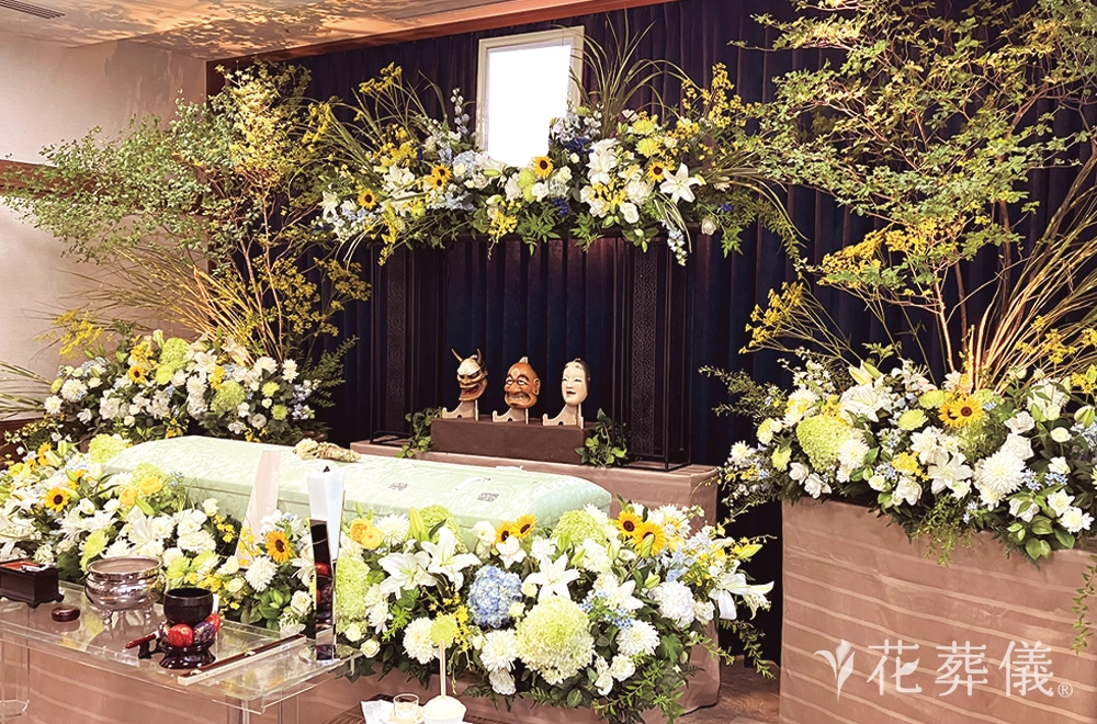 能面展の花祭壇