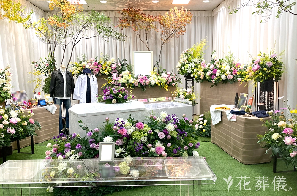 癒しの空間の花祭壇