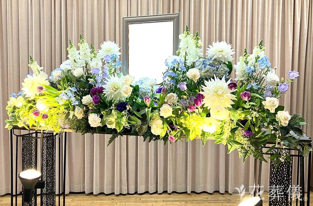 海の橋の花祭壇