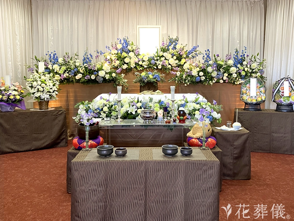 谷塚斎場で葬儀を行ったお客様の祭壇写真01