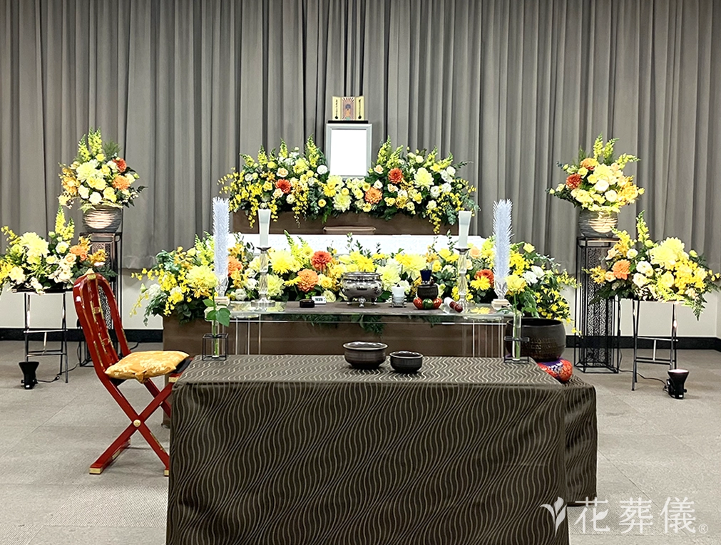 藤沢市斎場で葬儀を行ったお客様の祭壇写真03