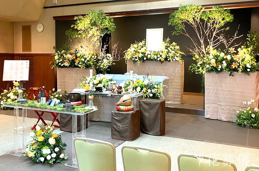 幻想の空の花祭壇
