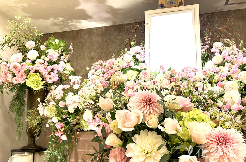 さくら色の花祭壇