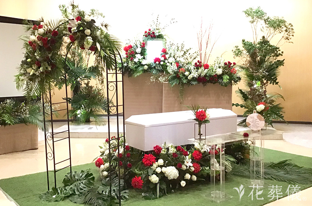 アフリカンシンフォニーの花祭壇