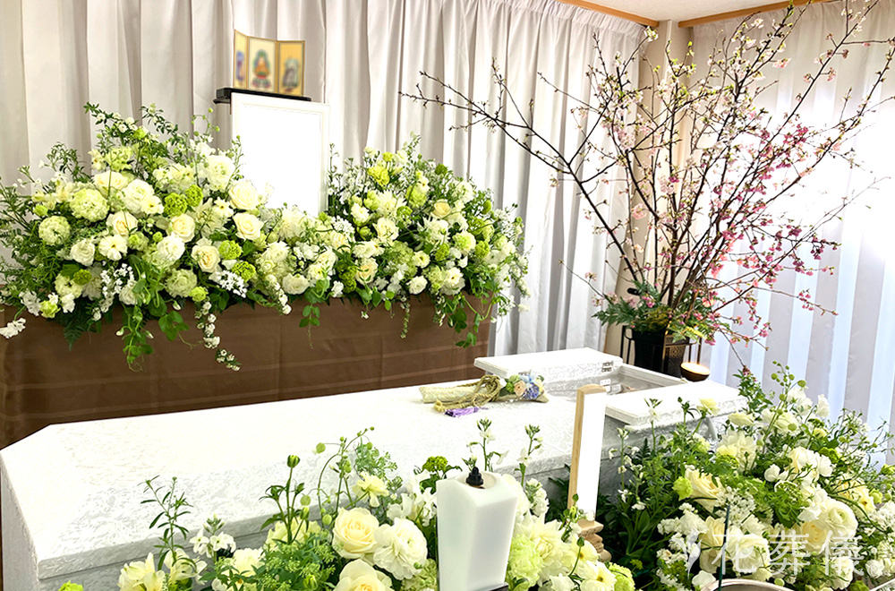 友と過ごした時間の花祭壇