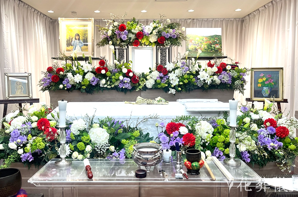 クリスマスローズと絵画の花祭壇