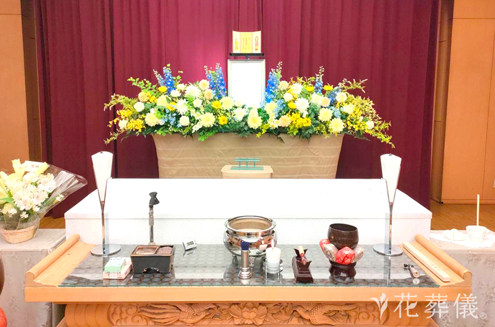 仕事一筋の花祭壇
