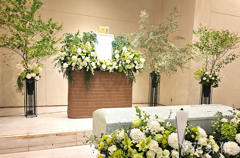 歩け歩け同好会ヨーロッパの花祭壇