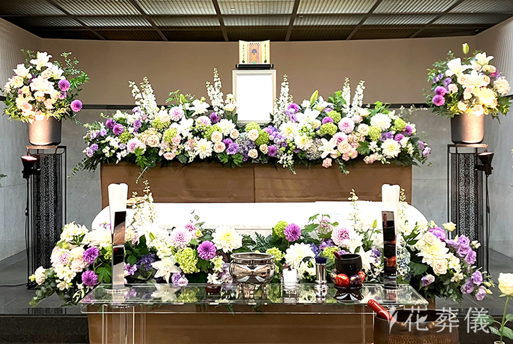 義理と人情の花祭壇