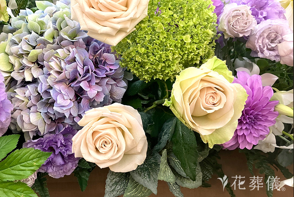 義理と人情の花祭壇