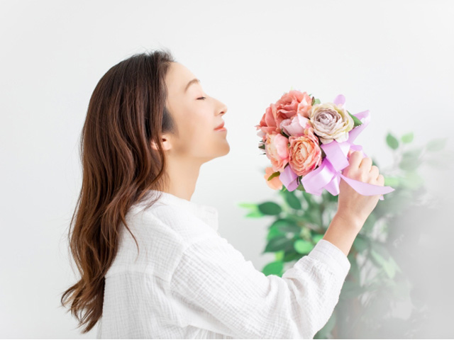 バラの魅力～人々をひきつけるその理由は？～