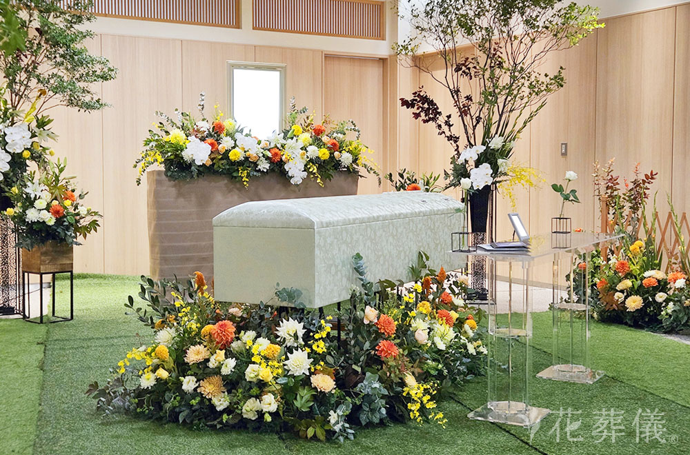 自然の中での花祭壇