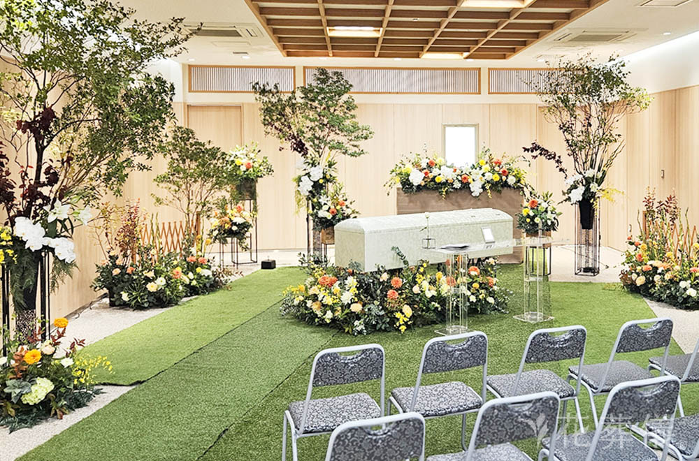 自然の中での花祭壇