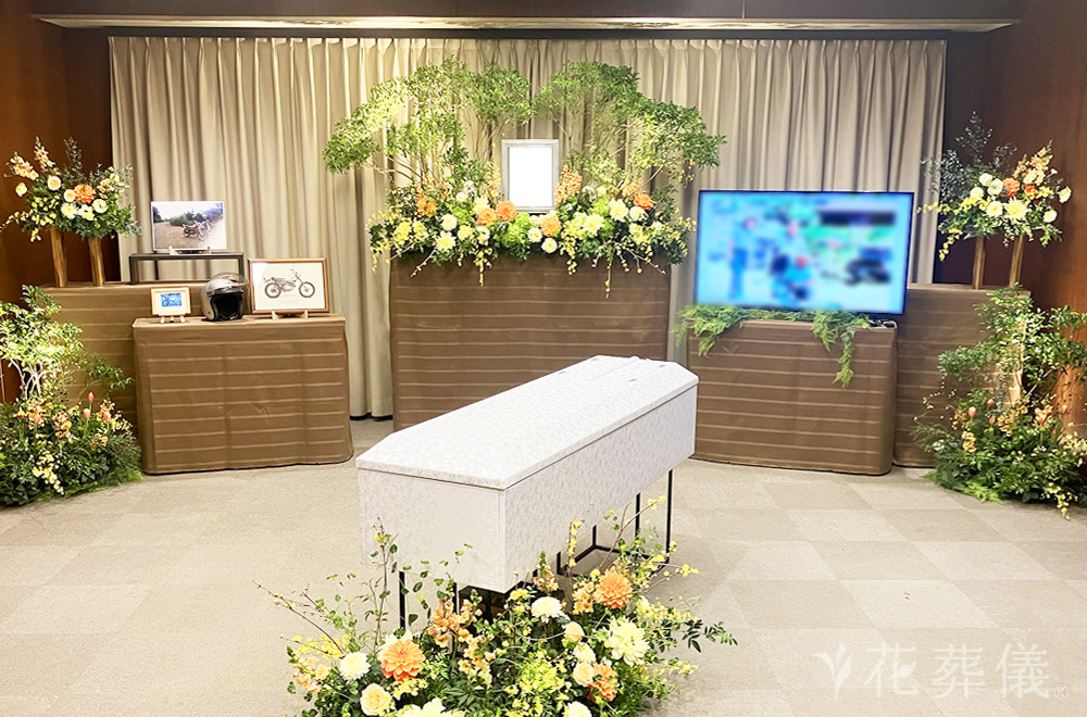 二人のライダーの花祭壇