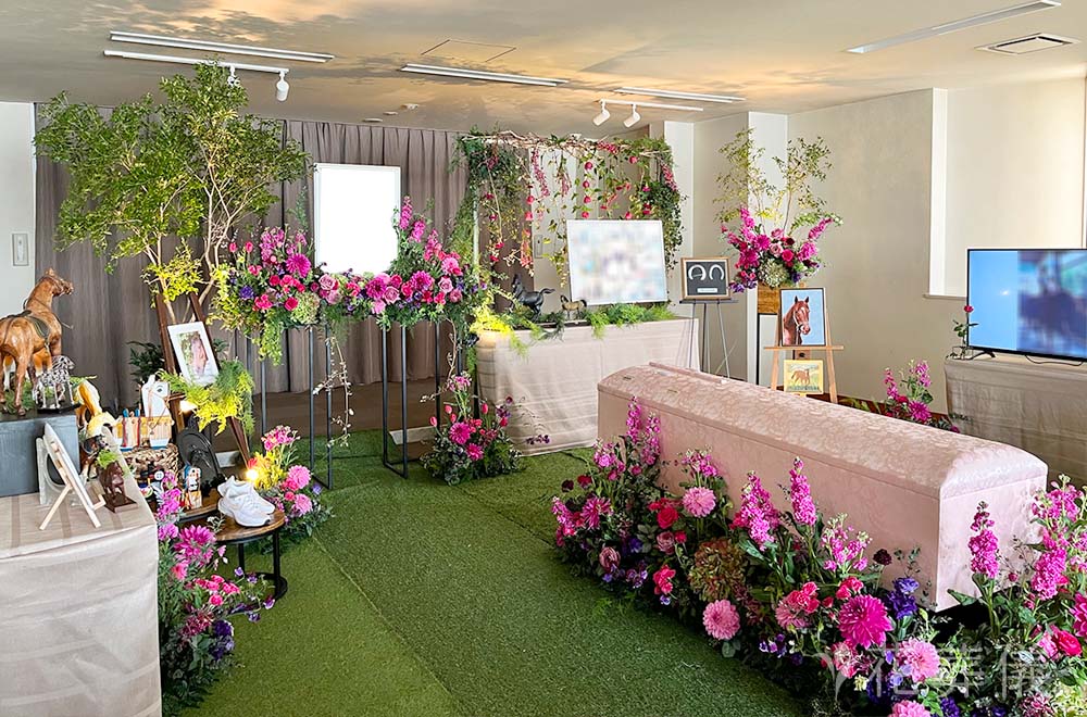 アクティブウーマンの花祭壇