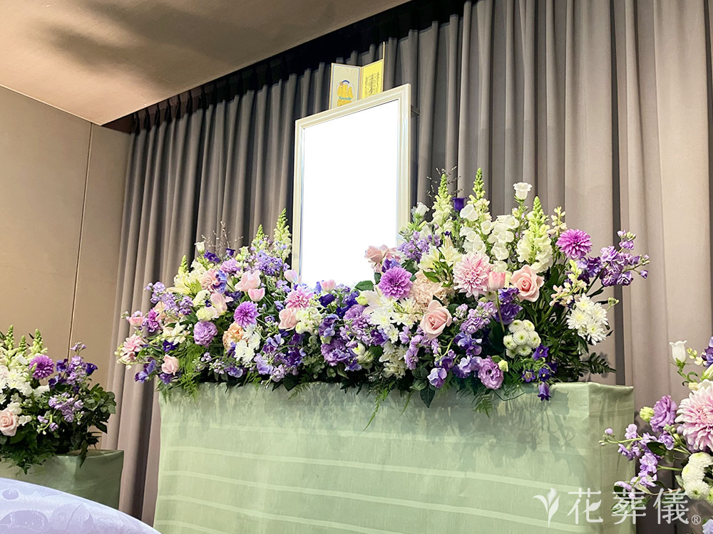 新東松山斎場で葬儀を行ったお客様の祭壇写真02