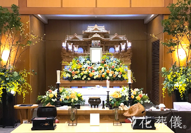 白木祭壇と組み合わせる