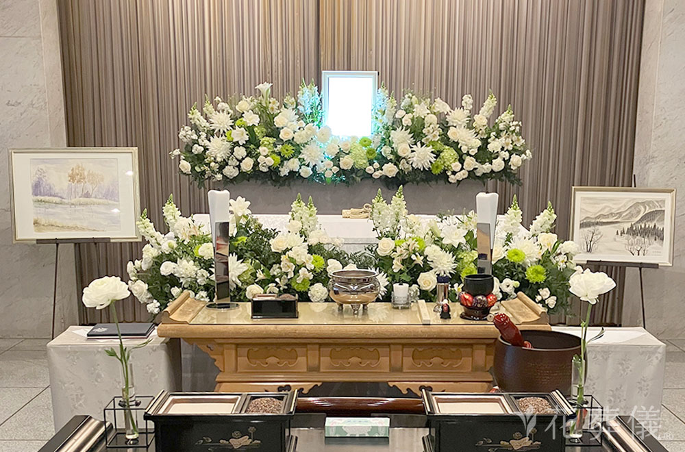 水彩画の世界の花祭壇