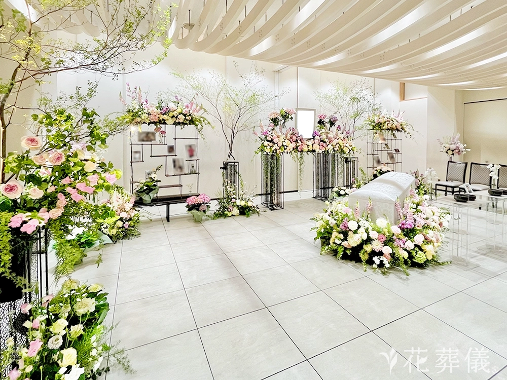 かわさき北部斎苑で葬儀を行ったお客様の祭壇写真02