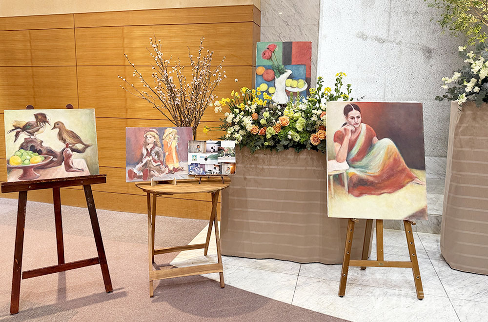 思い出の公園で個展をの花祭壇