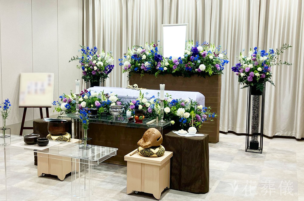 NavyBlueの花祭壇