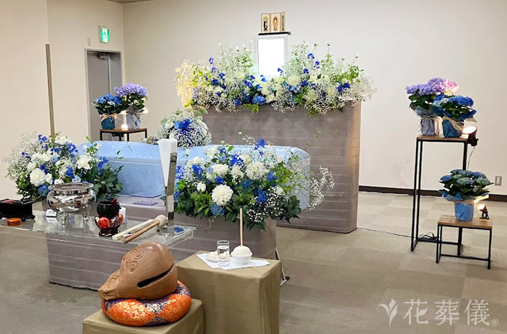 精霊の導きをの花祭壇