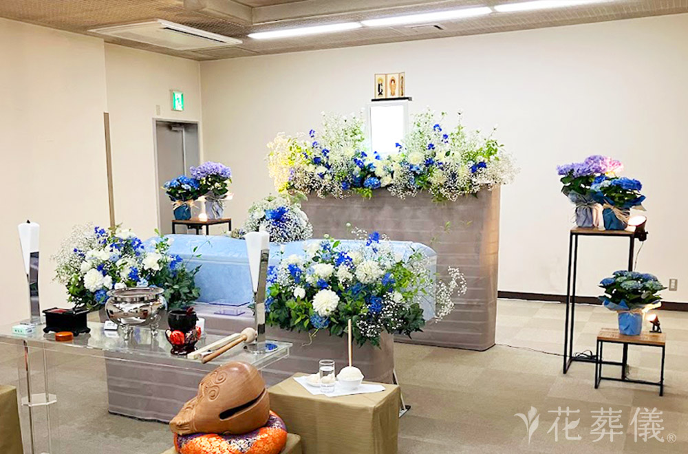 精霊の導きをの花祭壇