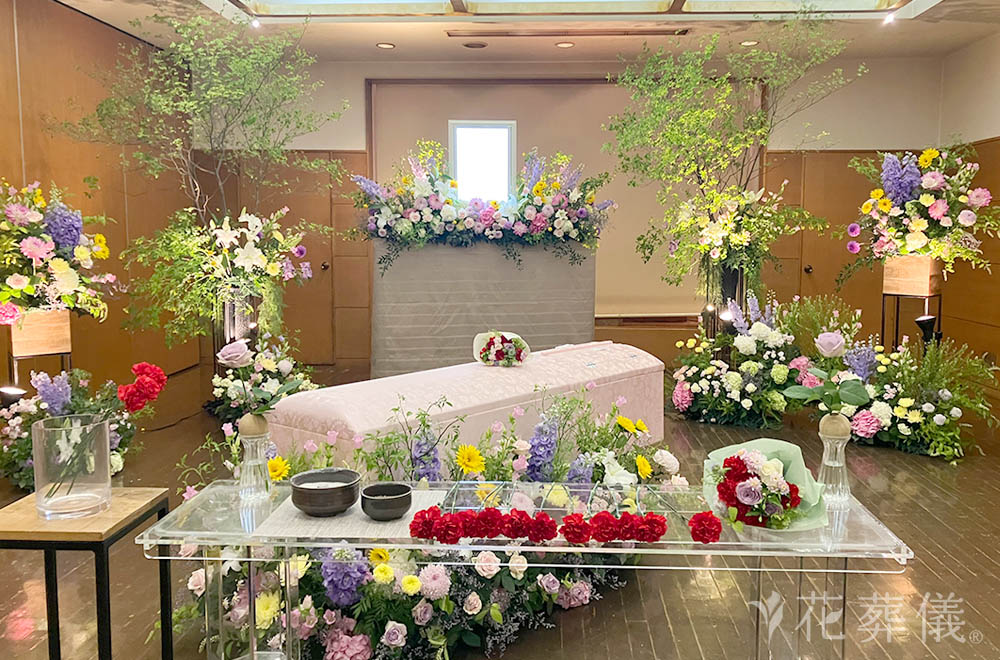 『母の日』の花祭壇