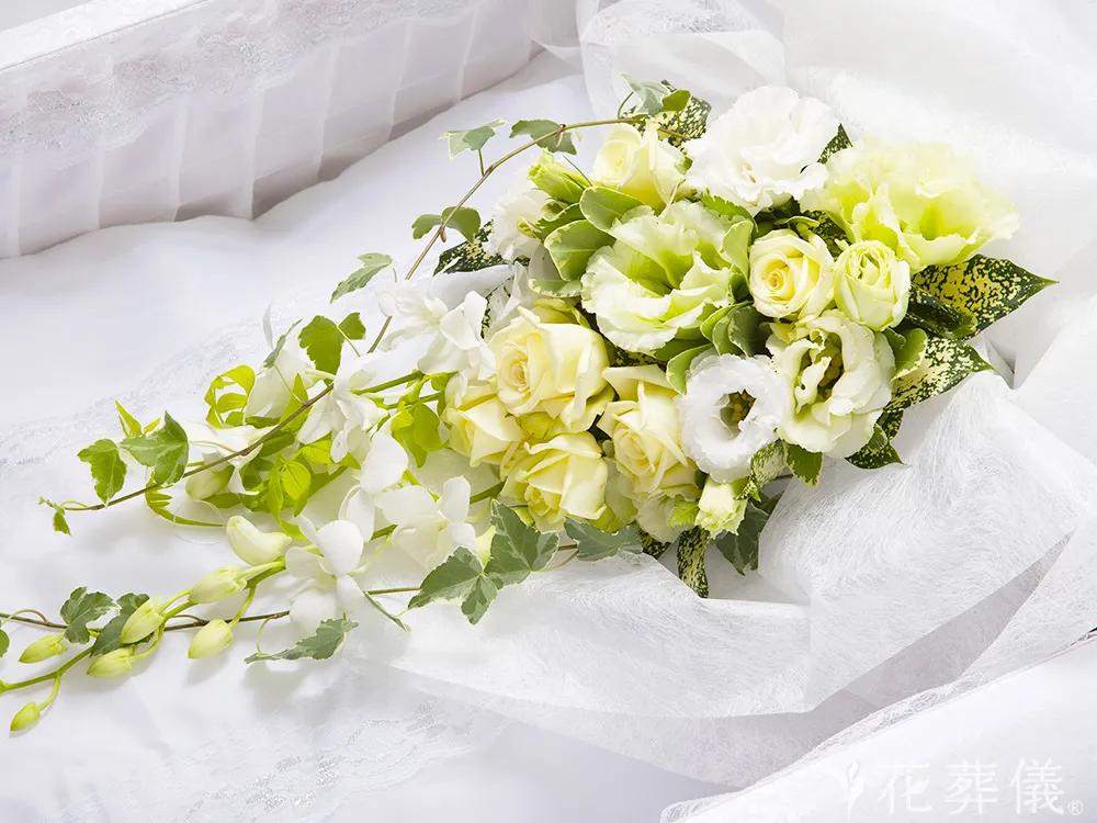 印西斎場で葬儀を行ったお客様の祭壇写真01