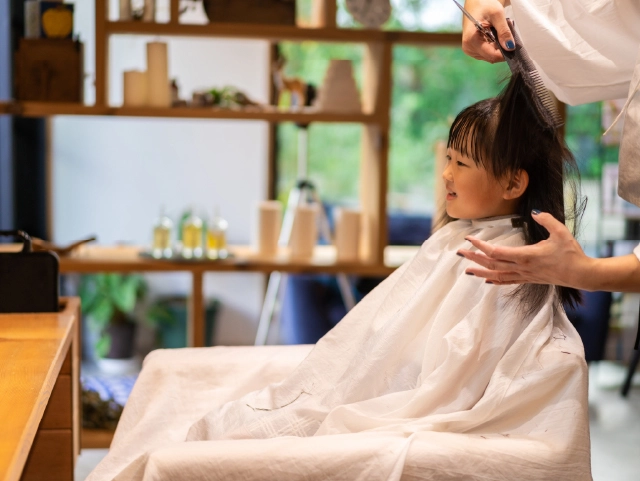 葬儀での子どもの髪型・靴・小物選びのポイント