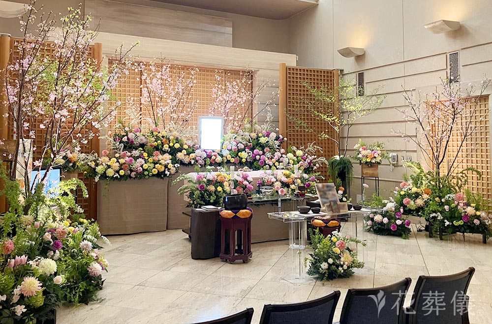 春爛漫の花祭壇