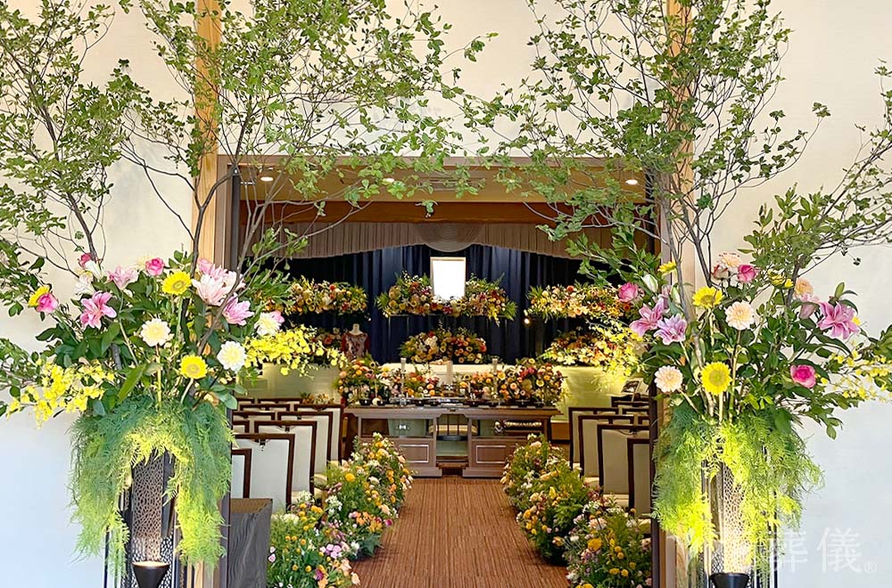 感謝の花道の花祭壇