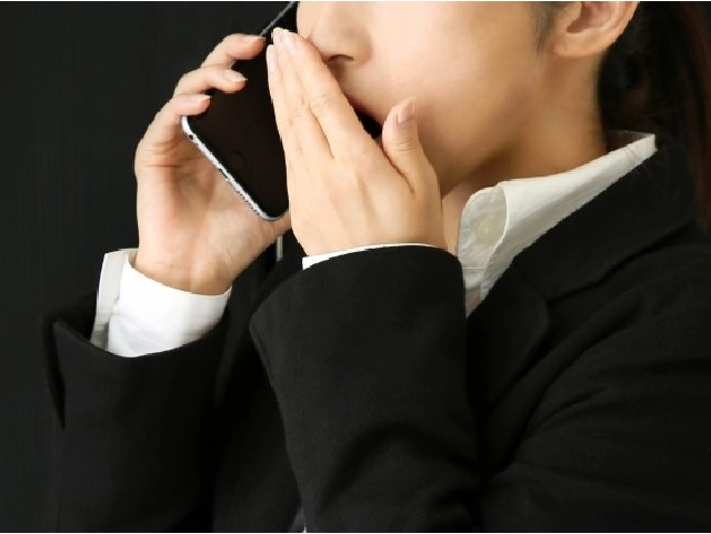なぜ家族葬でも会社に連絡が必要なのか