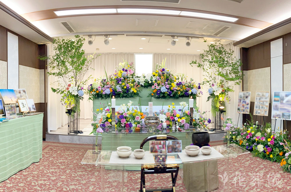 新たなる旅路への花祭壇