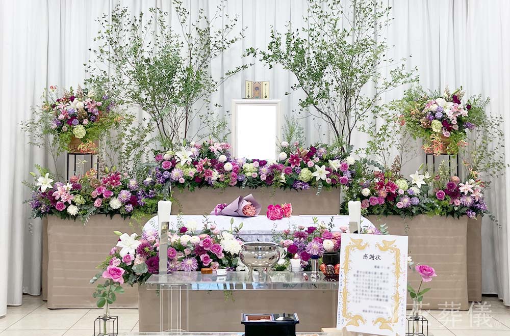 Stroll in the flowerparkの花祭壇