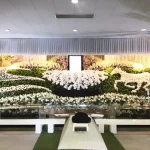 「故人様らしさ」をかたちにする祭壇づくり｜花葬儀のオリジナル花祭壇実例