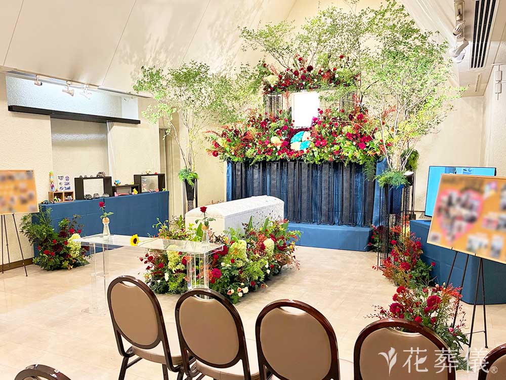 かわさき北部斎苑で葬儀を行ったお客様の祭壇写真02