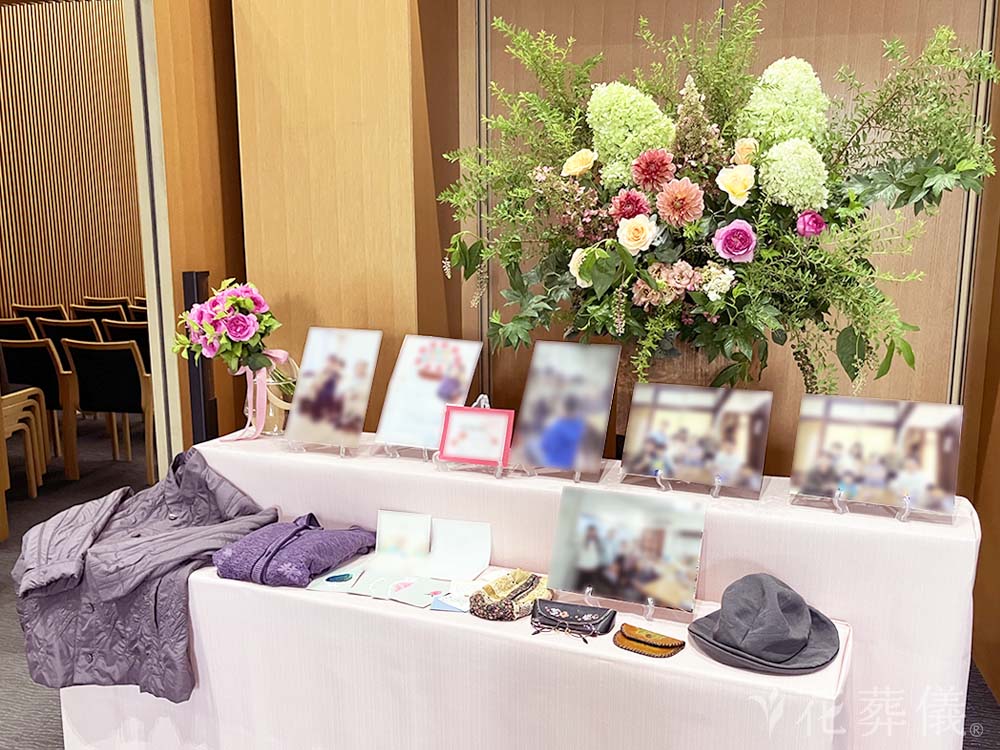 越谷市斎場で葬儀を行ったお客様の祭壇写真03