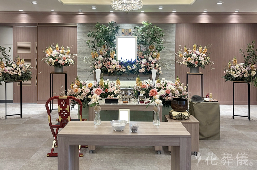 これからも共にの花祭壇