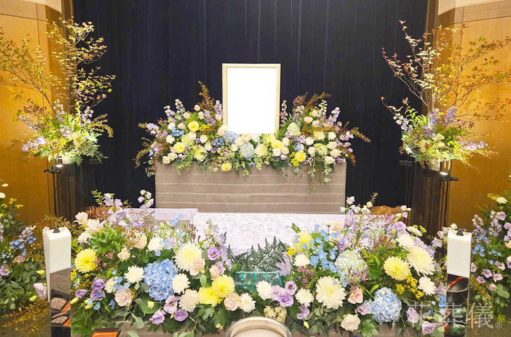 天馬行空の花祭壇