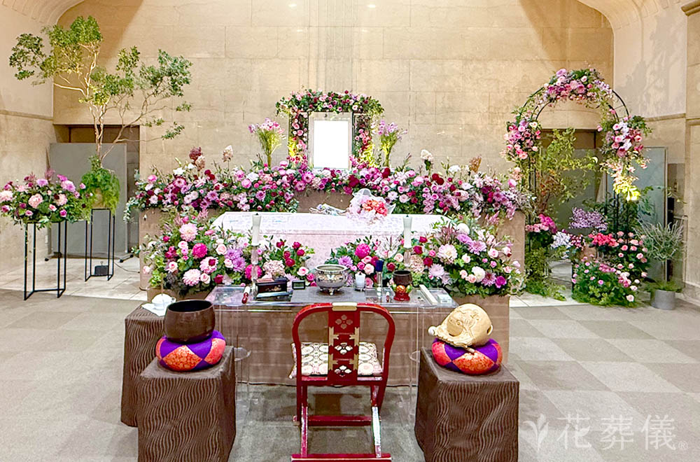 思い出のバラ園の花祭壇